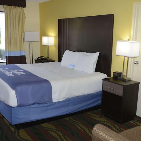 Days Inn By Wyndham Kodak/Sevierville Intrstate Smokeymntns Εξωτερικό φωτογραφία
