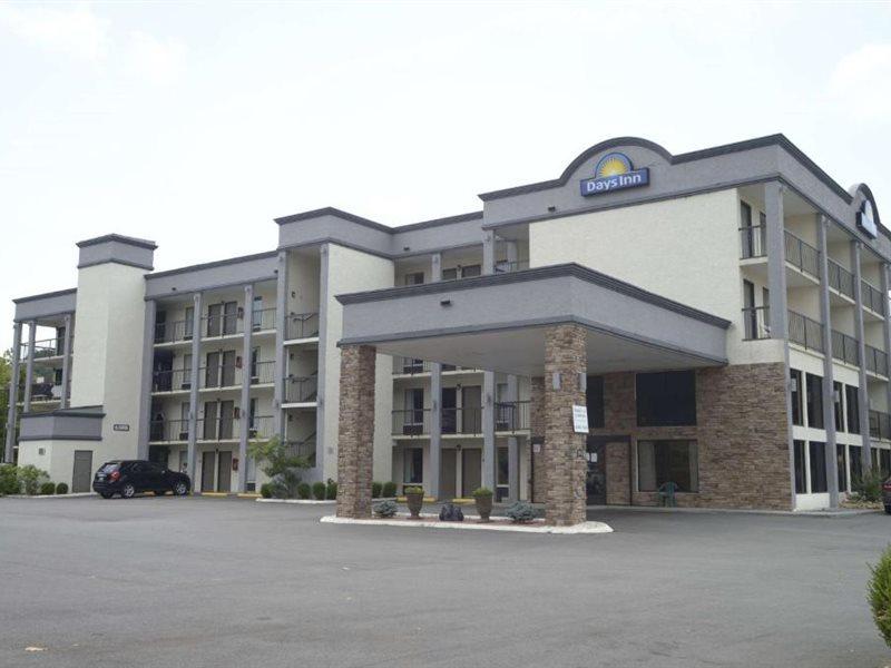 Days Inn By Wyndham Kodak/Sevierville Intrstate Smokeymntns Εξωτερικό φωτογραφία