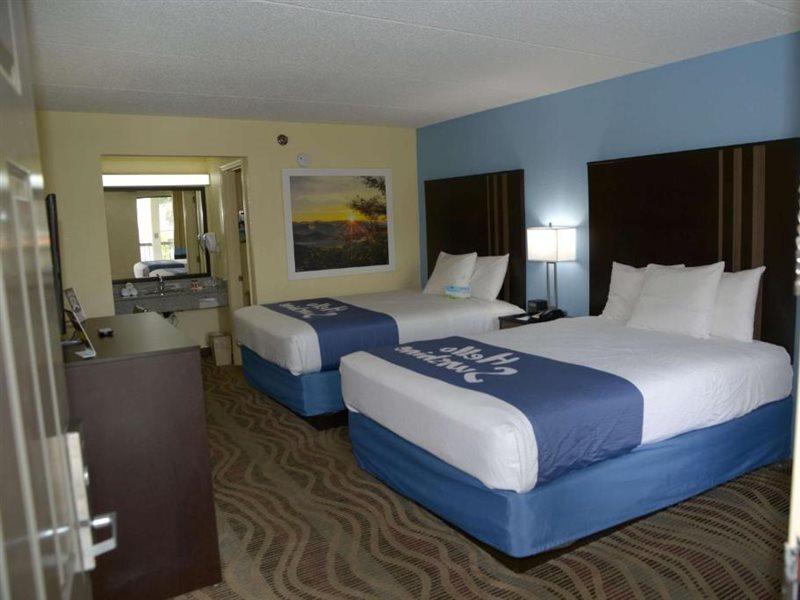 Days Inn By Wyndham Kodak/Sevierville Intrstate Smokeymntns Εξωτερικό φωτογραφία