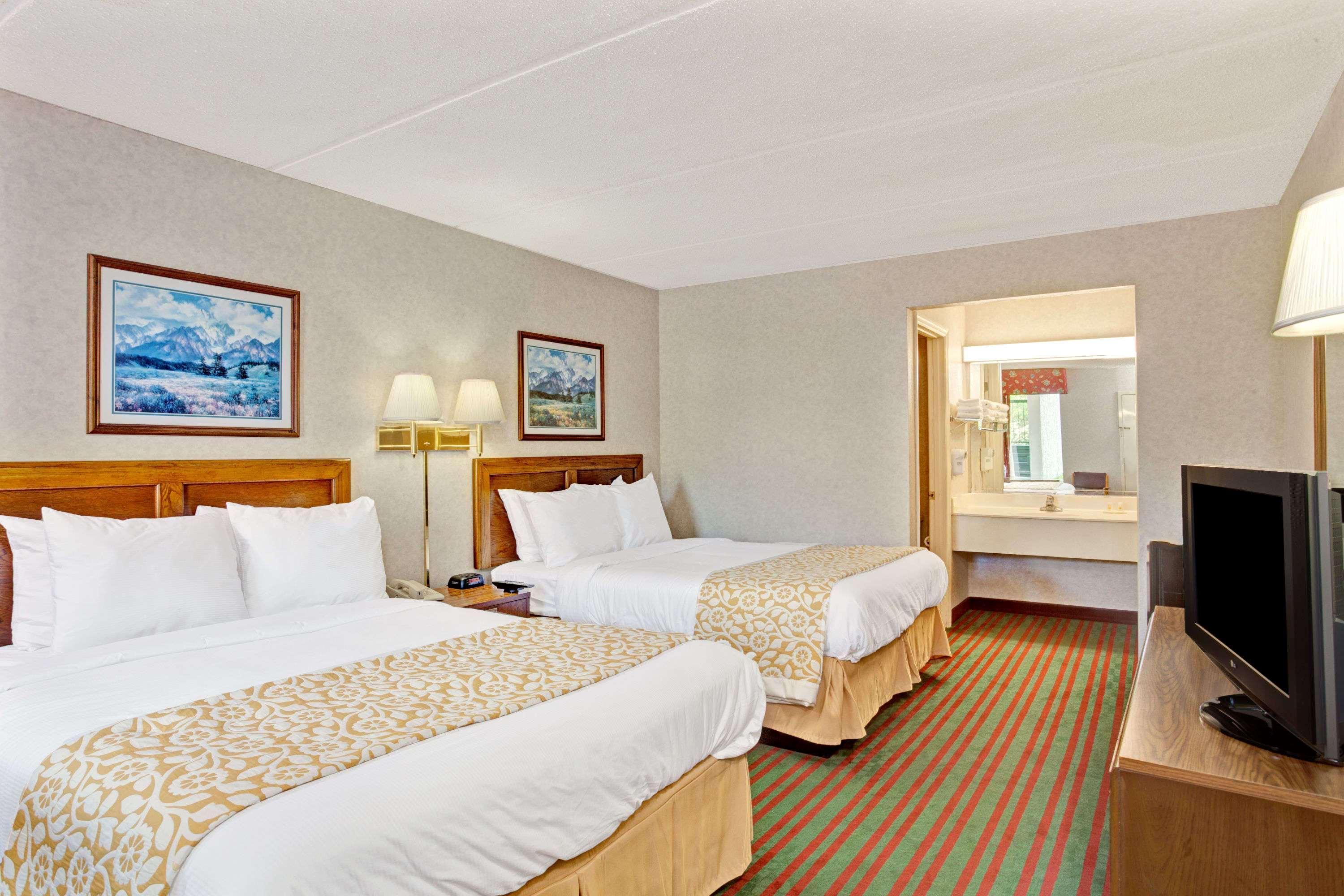 Days Inn By Wyndham Kodak/Sevierville Intrstate Smokeymntns Εξωτερικό φωτογραφία