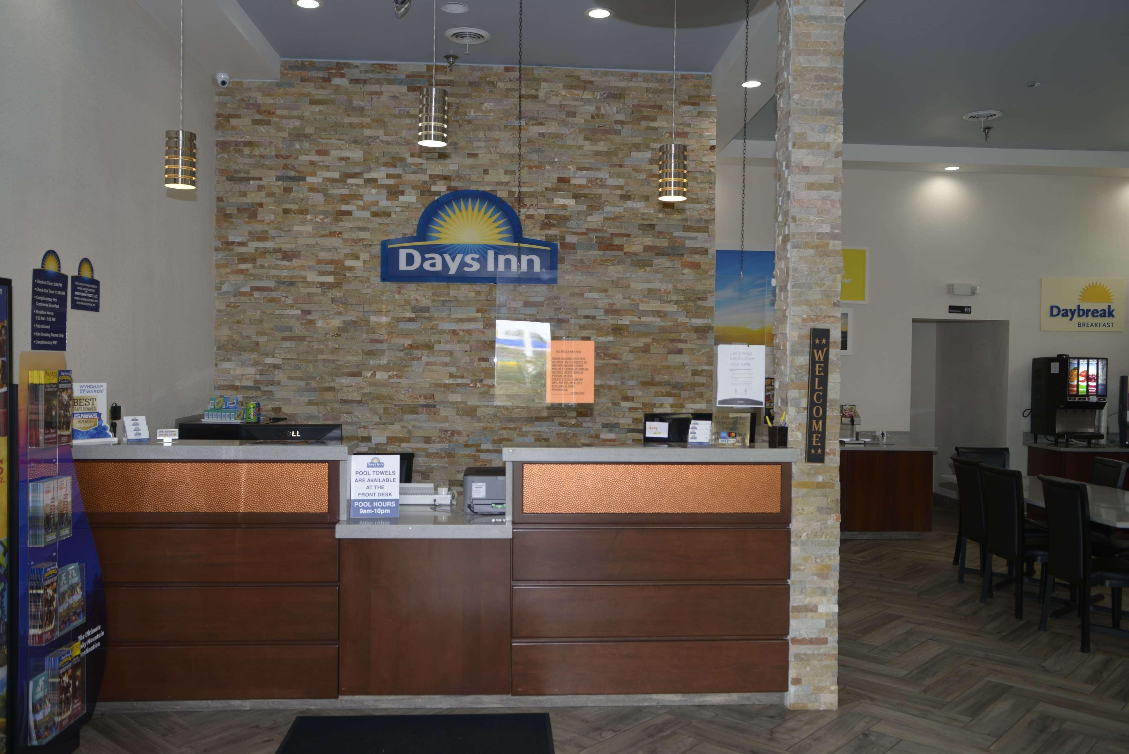 Days Inn By Wyndham Kodak/Sevierville Intrstate Smokeymntns Εξωτερικό φωτογραφία